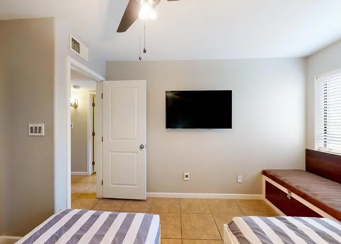 Golden Oasis, Unit #110 Ferienhaus *